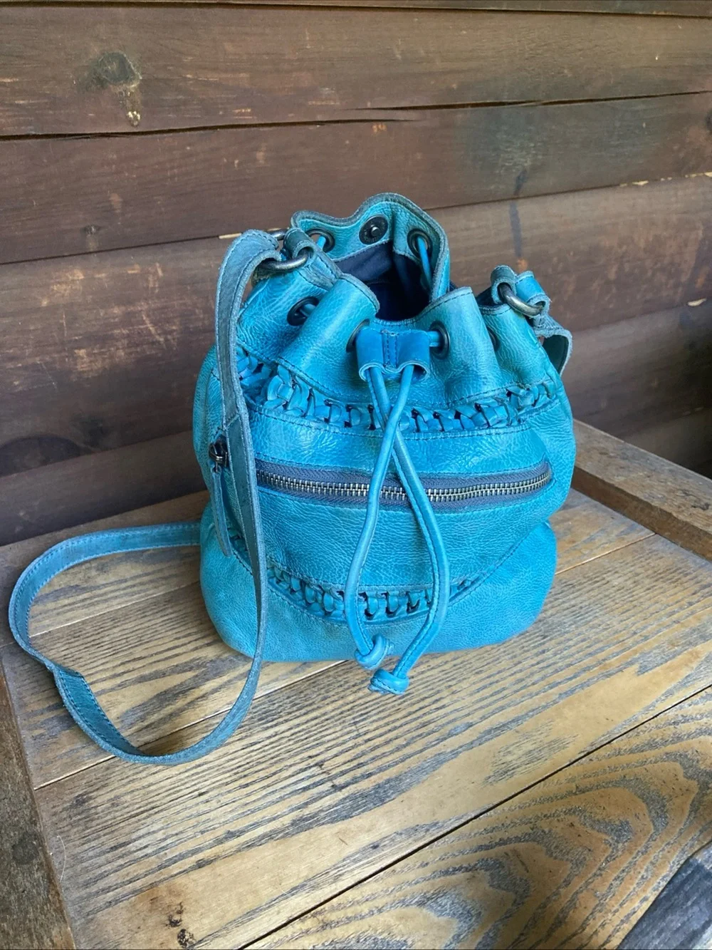 Vilenca hollandTeal Drawstring Leather Bucket crossbody bag- Women